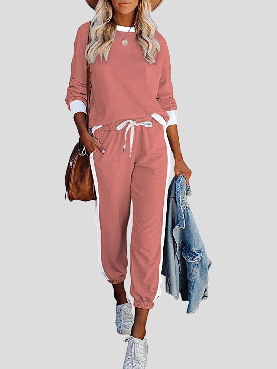 Women's Round-Neck Colorblock Sweatshirt and Jogger Pants Co ords Set | Comfortable Streetwear