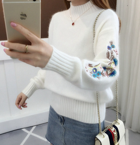 Women's Warm Turtleneck Jumper with Floral Embroidery | Ideal for Winter