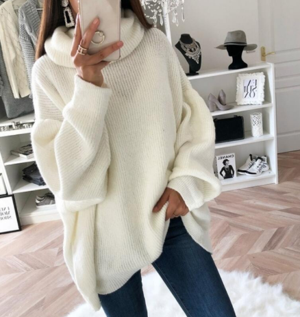 Women's Classic Knitted Beige Cashmere Turtleneck Jumper | Ideal for Winter