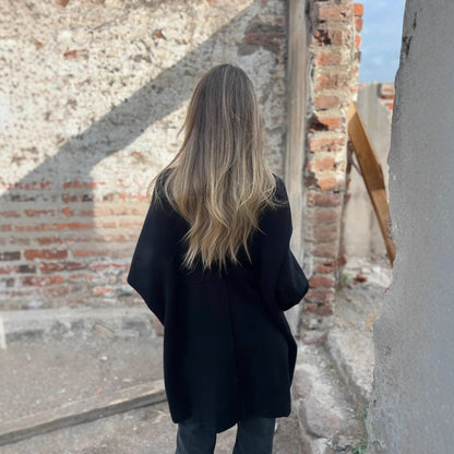 Women's Elegant Long Wool Cardigan with Buttons and Pockets | Ideal fore Winter