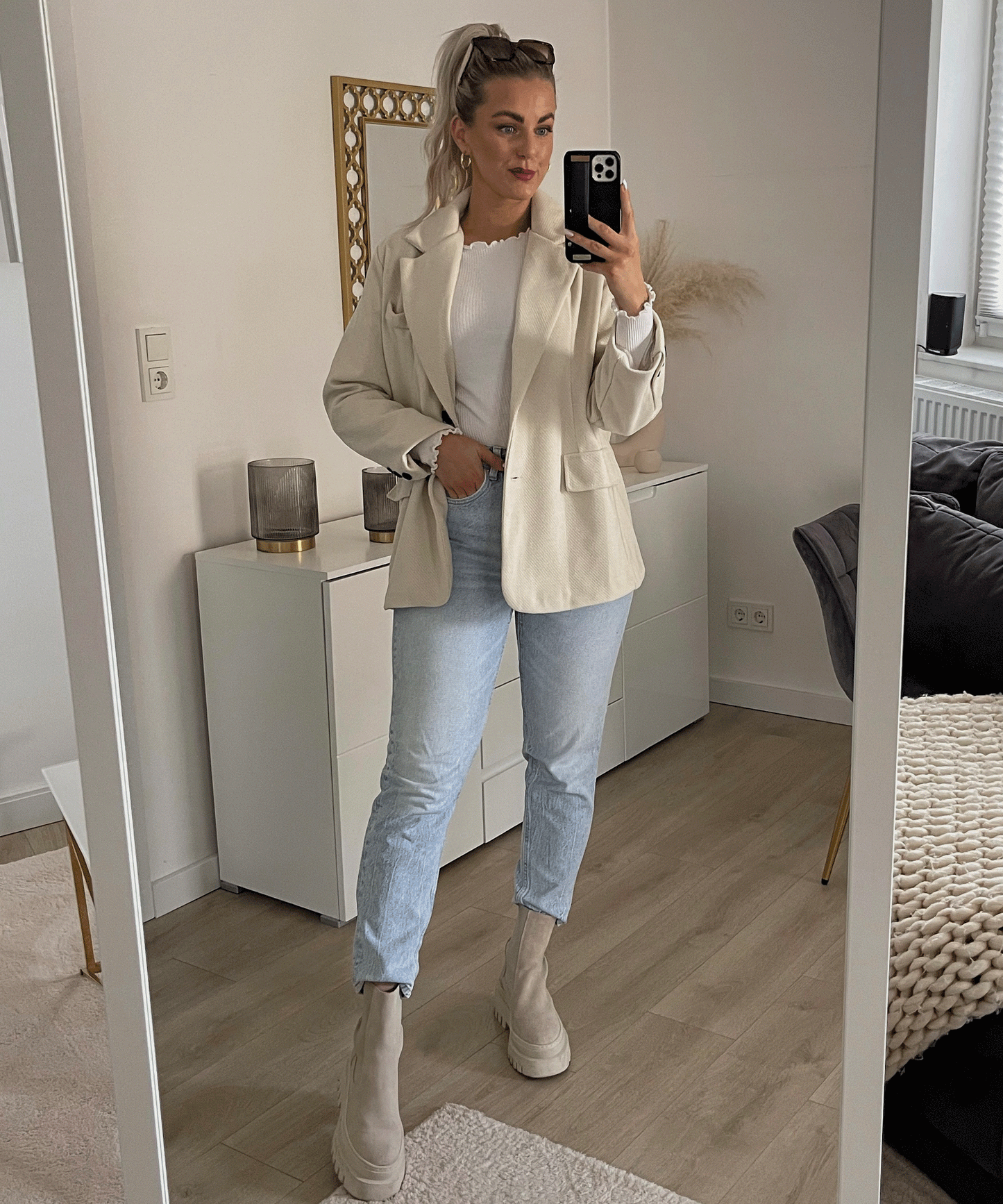 Women's Trendy Beige Oversized Blazer with Pockets | Perfect for Casual Days